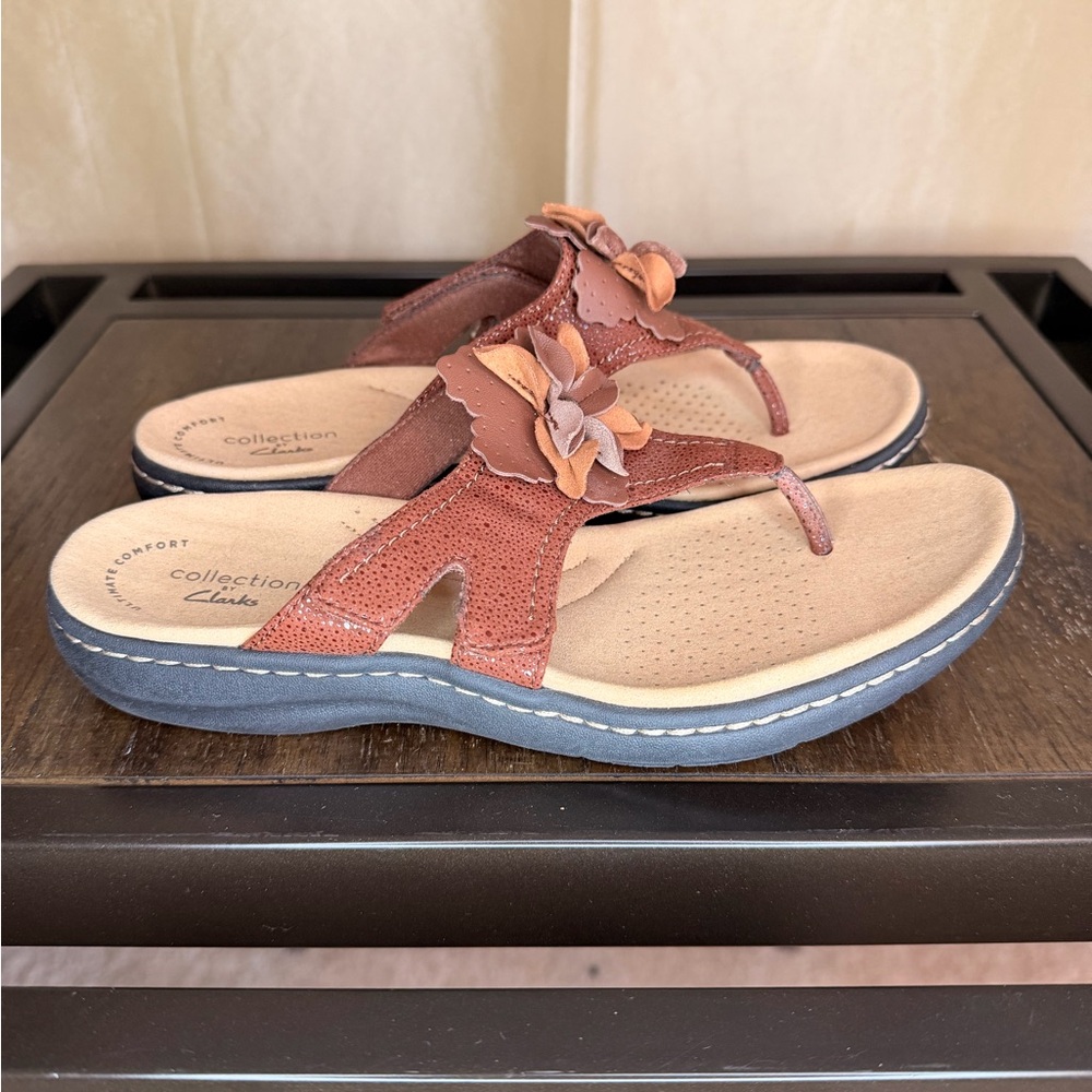 Clarks Women's Merliah2 Belle -Brown Floral Sandals- like new condition